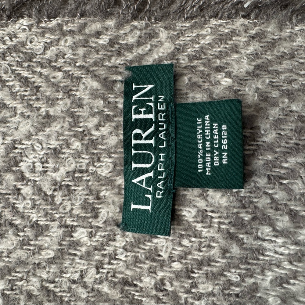Lauren Ralph Lauren Scarf 100 % Acrylic Warm, Soft, Comfy Gray - Picture 2 of 5